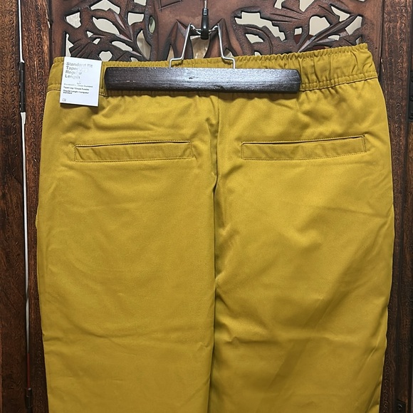 NWT Nike Men’s Standard Fit Taper Leg Regular Length Pants - Picture 6 of 8